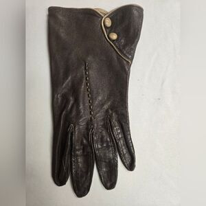 Elegant Brown Leather Gloves